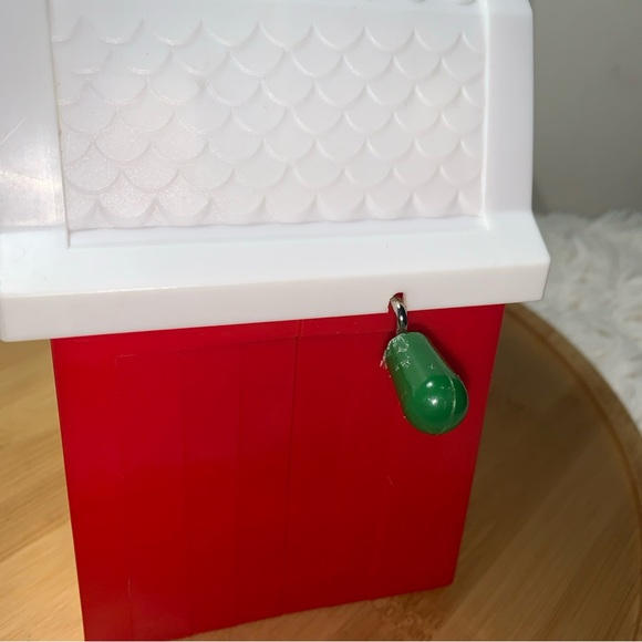 John Deere Jack in the Box Barn Tractor Kids Toy ERTL Discontinued Old McDonald - Picture 5 of 8